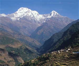 Annapurna South and Hiunchuli.